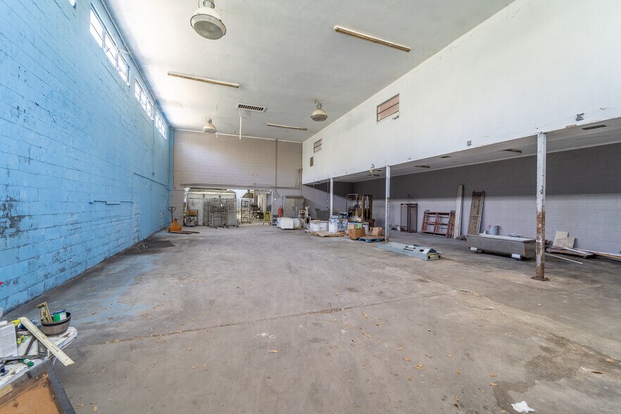 More Photos Of 1412 N Magnolia Ave, Ocala Restaurant For Sale