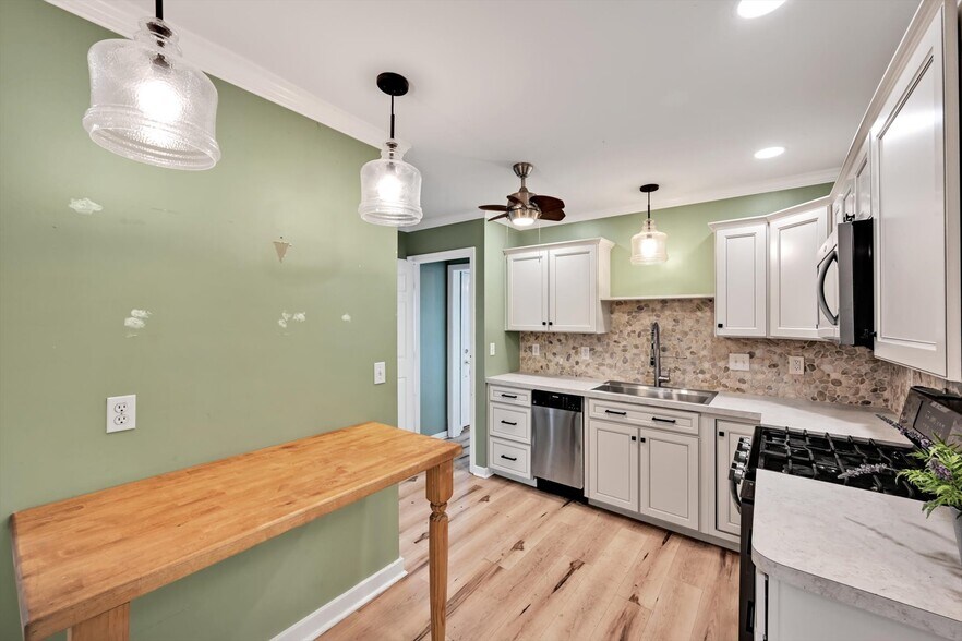 More Photos Of 3419 Market St, Camp Hill Storefront Retail Office For Sale