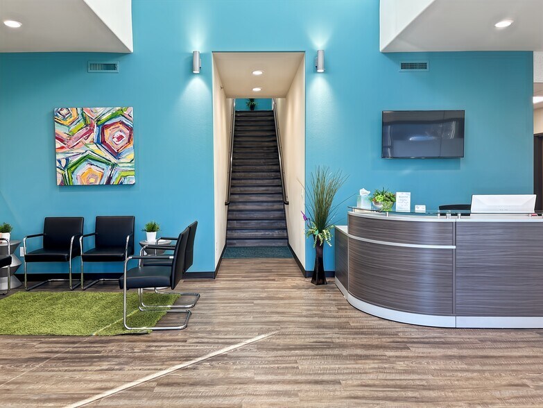 More Photos Of 8350 W Grandridge Blvd, Kennewick Coworking Space
