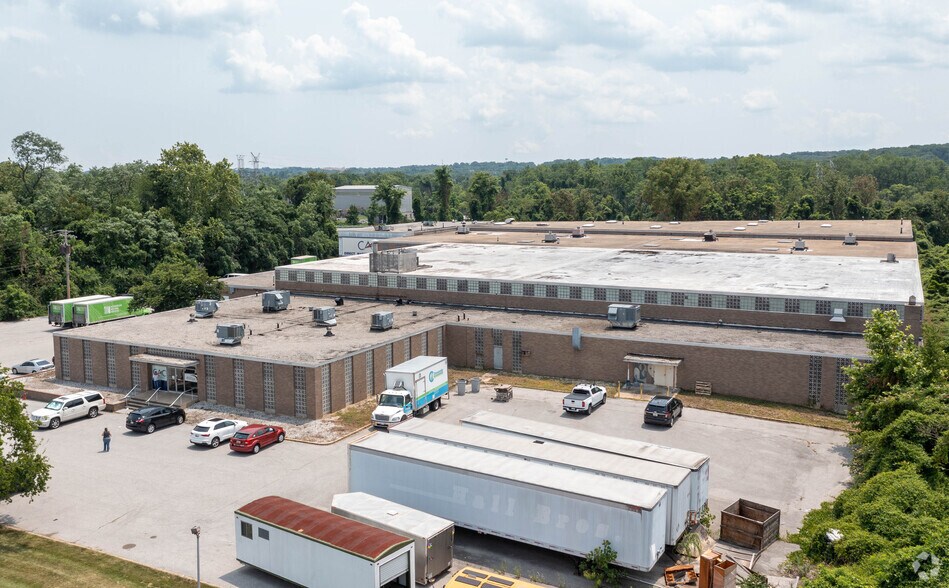 More Photos Of 99 Ray Rd, Halethorpe Industrial For Sale