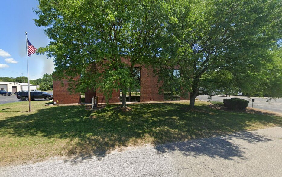 More Photos Of 1810 Clover Rd, Mishawaka Industrial For Sale