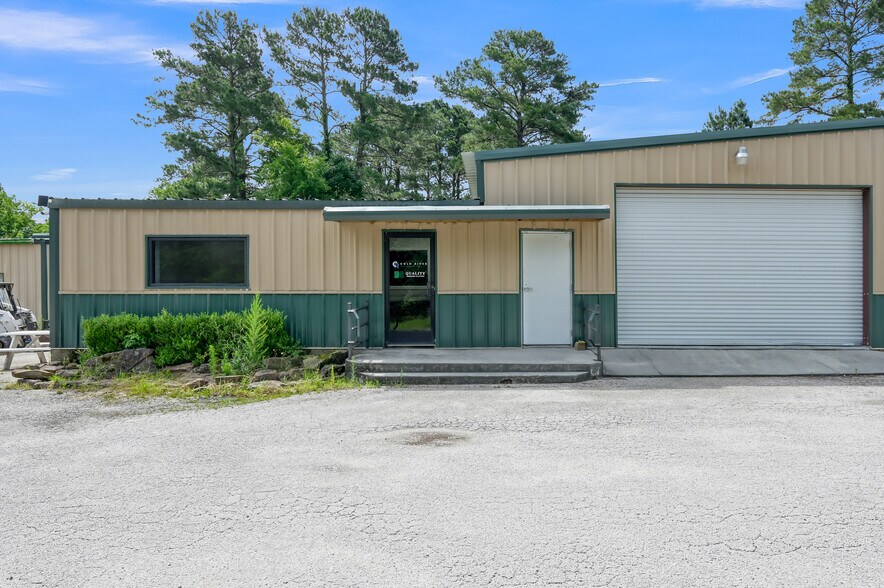More Photos Of 2745 Interstate 45 S, New Waverly Manufacturing For Lease