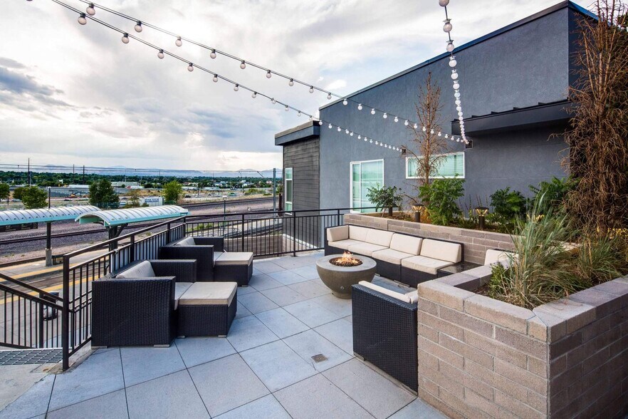 More Photos Of 415 S Cherokee St, Denver Apartments For Lease