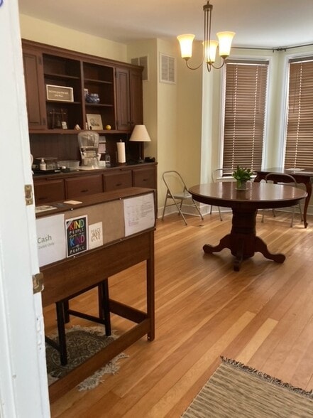 More Photos Of 417 Main St, Laurel Office For Lease