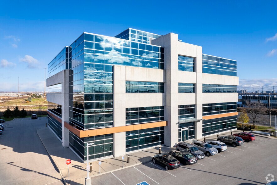 More Photos Of 7300-7330 Keele St, Concord Office For Lease