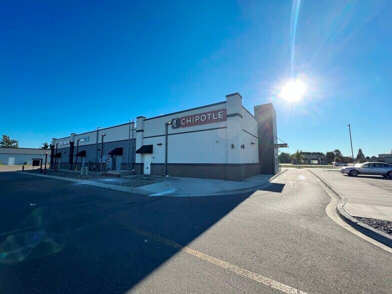 More Photos Of 14203 Edgewood Dr, Baxter Fast Food For Lease