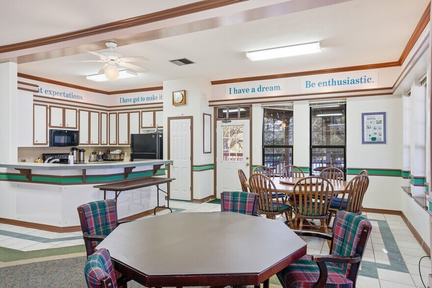More Photos Of 18617 E State Highway 29, Buchanan Dam Apartments For Sale