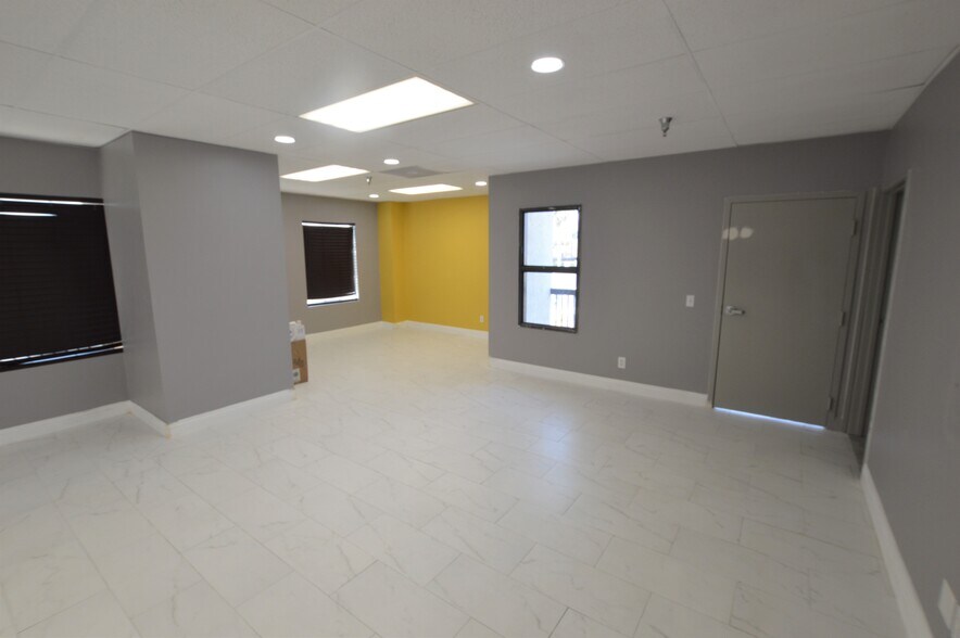 More Photos Of 14068 Graham St, Moreno Valley Office For Lease