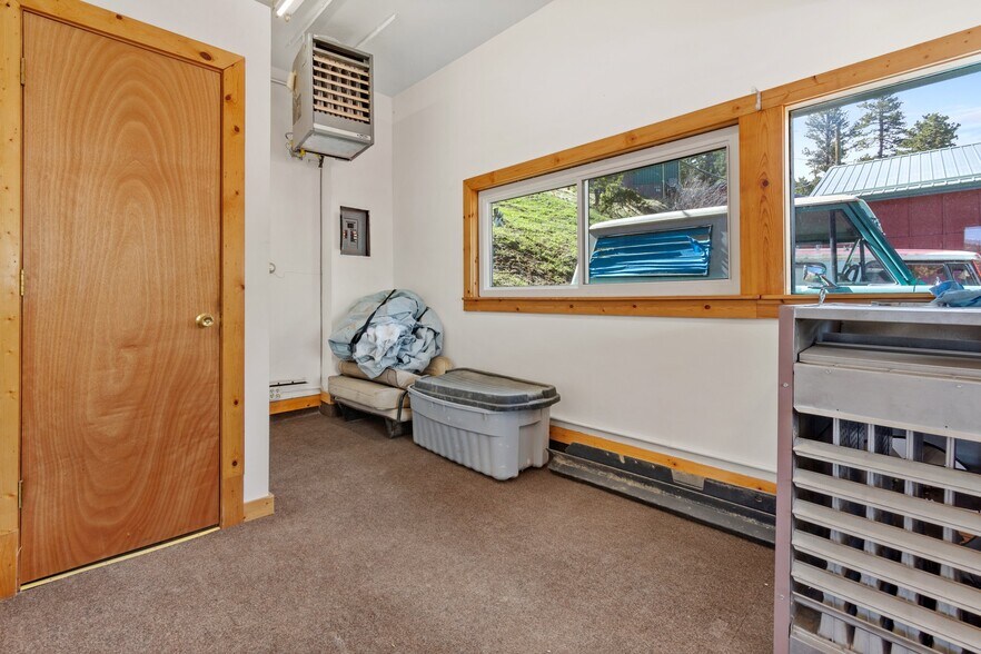 More Photos Of 397 Highway 119, Nederland Auto Repair For Sale