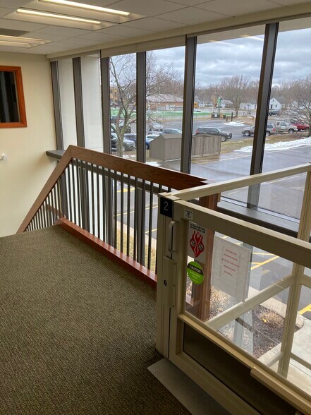 More Photos Of 1107 Regis Ct, Eau Claire Office For Lease