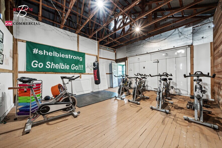 More Photos Of 23699-23737 W US Highway 290, Harper Storefront For Sale