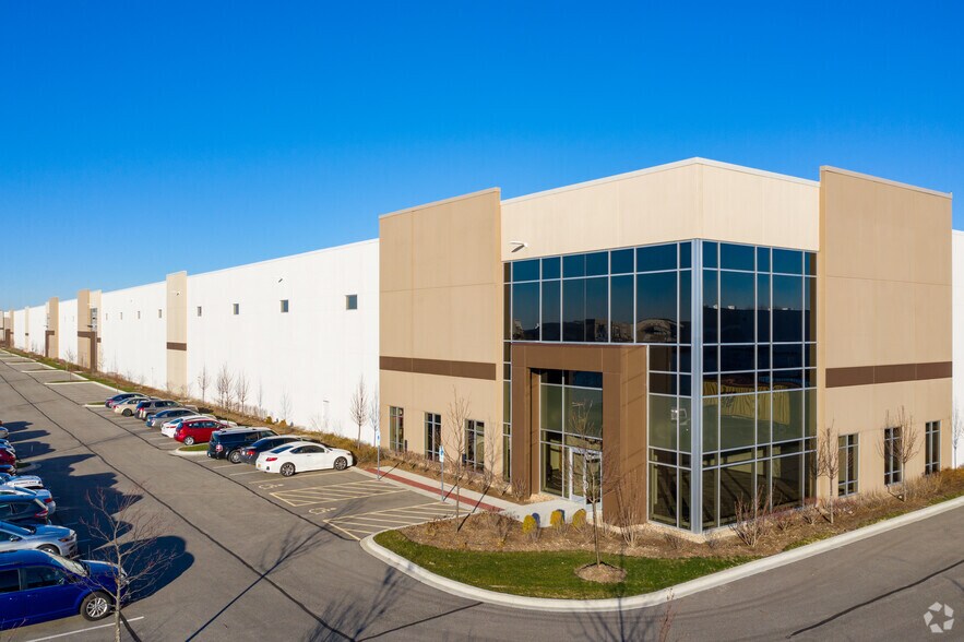 Primary Photo Of 3971 S Lakeside Dr, Waukegan Warehouse For Lease