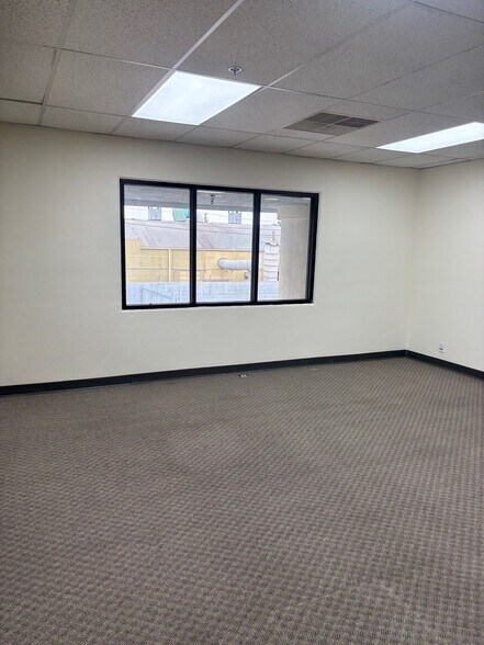 More Photos Of 9528 E Rush St, South El Monte Manufacturing For Lease
