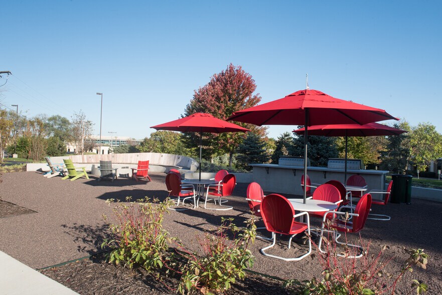 More Photos Of 6811 Shawnee Mission Pky, Overland Park Unknown For Sale