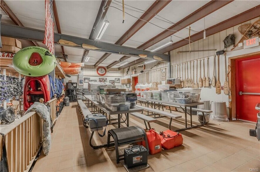 More Photos Of 120-124-128 William St, Dexter Flex For Sale