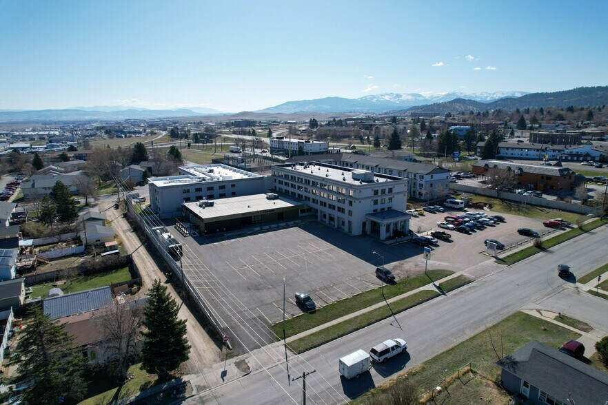 More Photos Of 801 N Fee St, Helena Bar For Sale