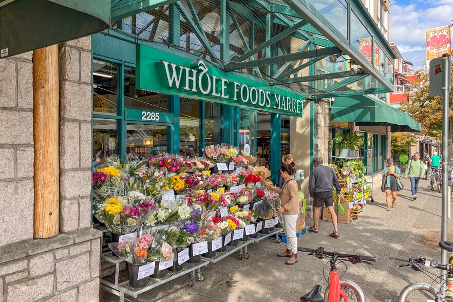 More Photos Of 2201-2209 4th Ave W, Vancouver Apartments For Lease