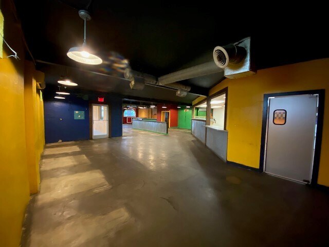 More Photos Of 2719 Race St, Fort Worth Restaurant For Lease