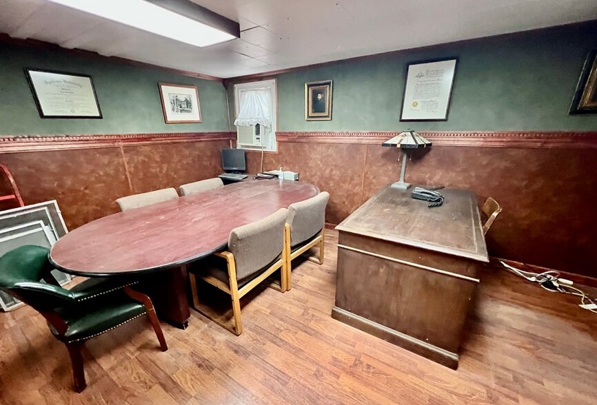 More Photos Of 157 W Bridge St, Oswego Office Residential For Sale