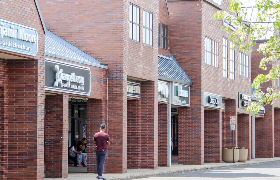 More Photos Of 400-470 US Highway 202/206 Dr, Bedminster Unknown For Lease