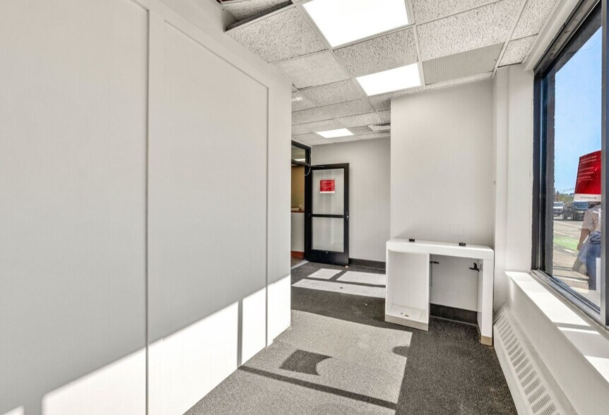 More Photos Of 1847-1855 Massachusetts Ave, Cambridge General Retail For Sale