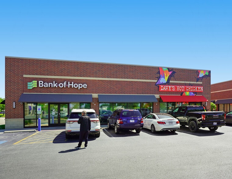 More Photos Of 5526 Touhy Ave, Skokie General Retail For Sale
