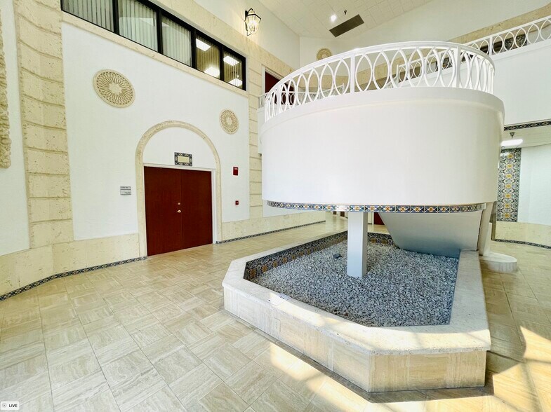 More Photos Of 3450 Northlake Blvd, North Palm Beach Medical For Lease