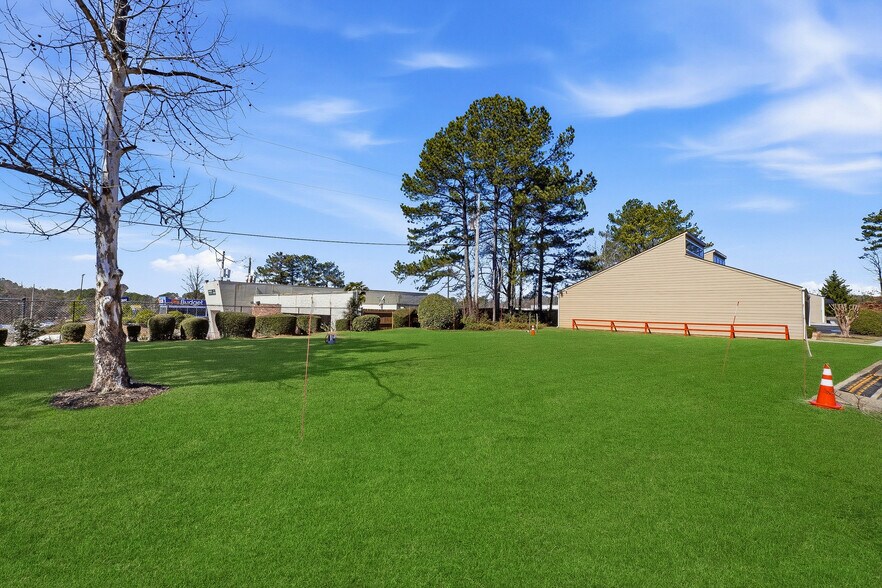 Primary Photo Of 415-421 W Pike St, Lawrenceville Office For Sale