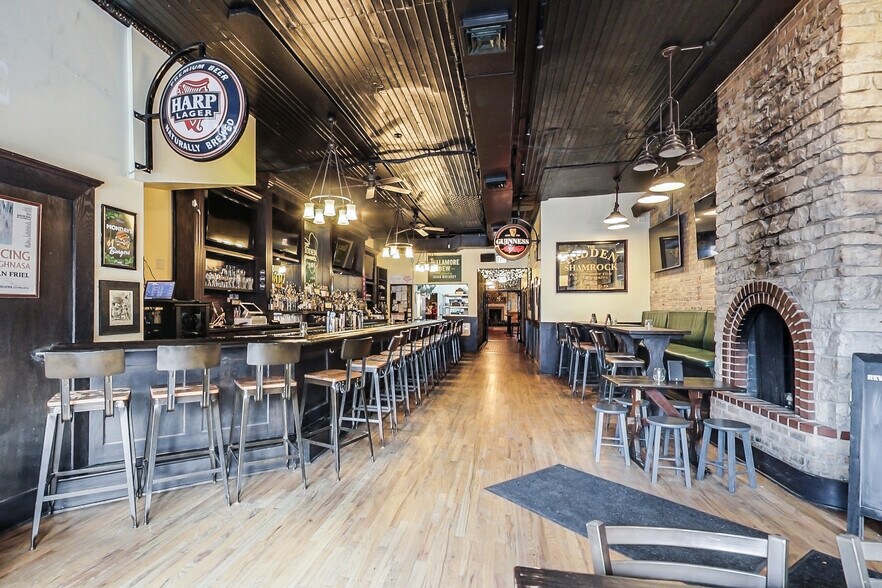 More Photos Of 2723 N Halsted St, Chicago Bar For Sale