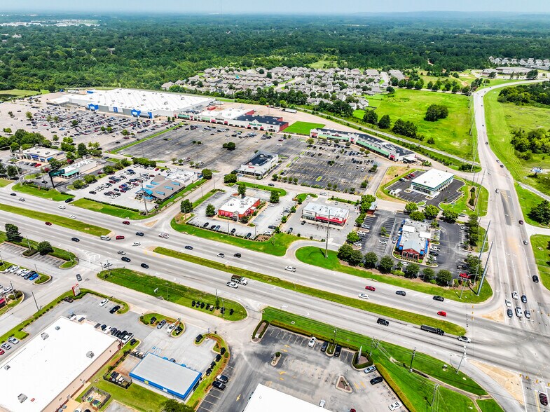 More Photos Of 6495-6549 Atlanta Hwy, Montgomery Unknown For Lease