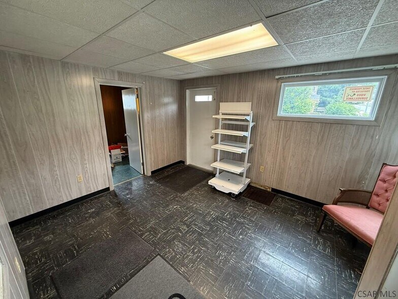 More Photos Of 226 Ohio St, Johnstown Office For Sale