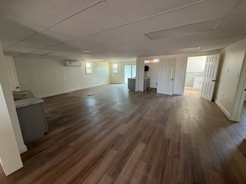 More Photos Of 580 County Road 196, Georgetown Unknown For Lease