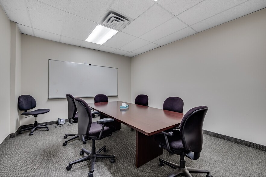 More Photos Of 4555 Erin Dr, Eagan Office For Lease