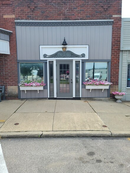 More Photos Of 33 Public Sq, Andover Lodge Meeting Hall For Sale