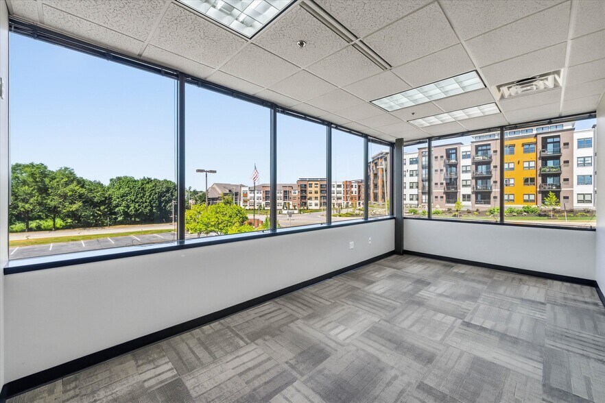 More Photos Of 601-611 N Barker Rd, Brookfield Office For Lease