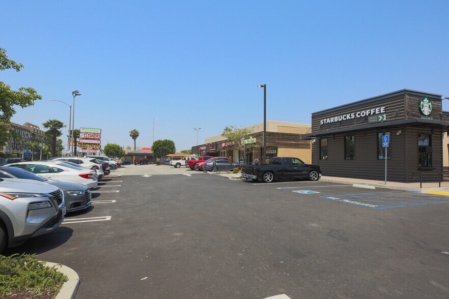 More Photos Of 605-619 W Manchester Blvd, Inglewood Unknown For Lease