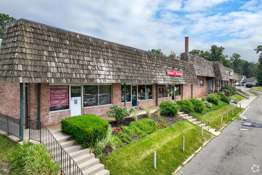Primary Photo Of 43 Theatre Ctr, Sparta Bowling Alley For Sale
