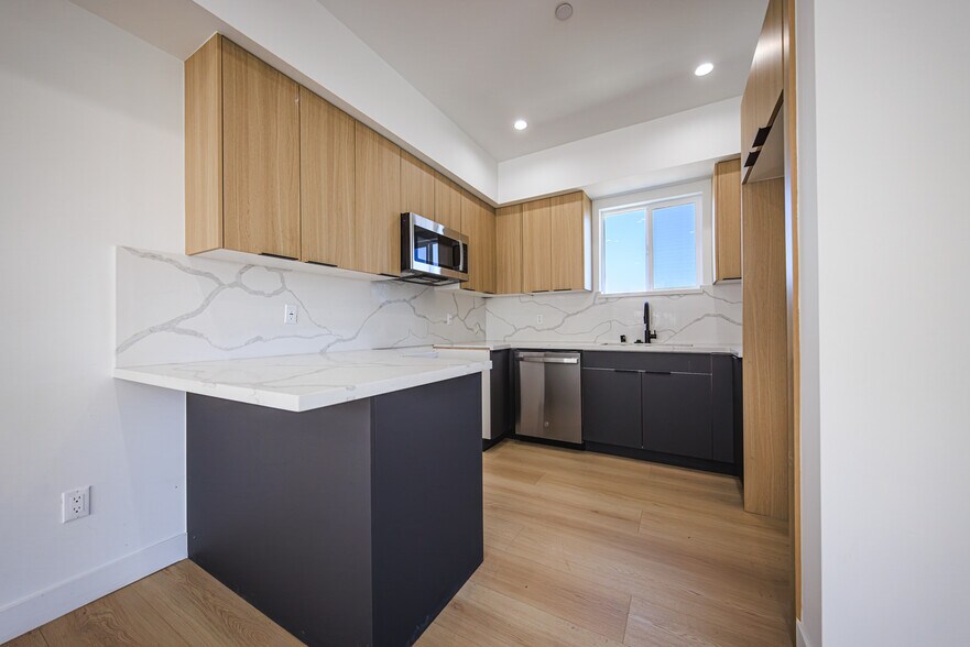 More Photos Of 2847 S Victoria Ave, Los Angeles Multifamily For Sale