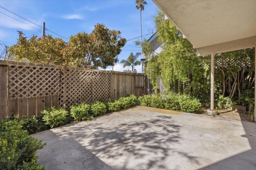 More Photos Of 171 Marine Parade, Santa Cruz Apartments For Sale