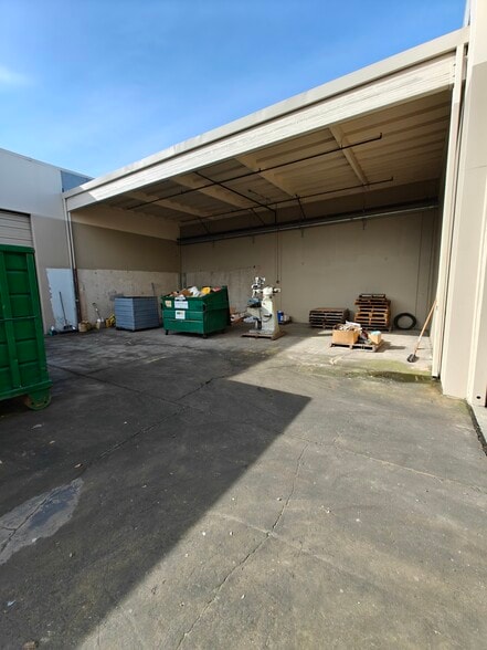 More Photos Of 3251 Monier Cir, Rancho Cordova Warehouse For Sale