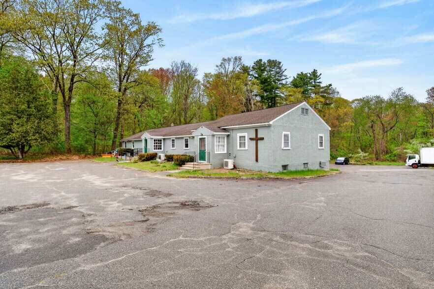 Primary Photo Of 415 Andover St, Georgetown Office For Lease