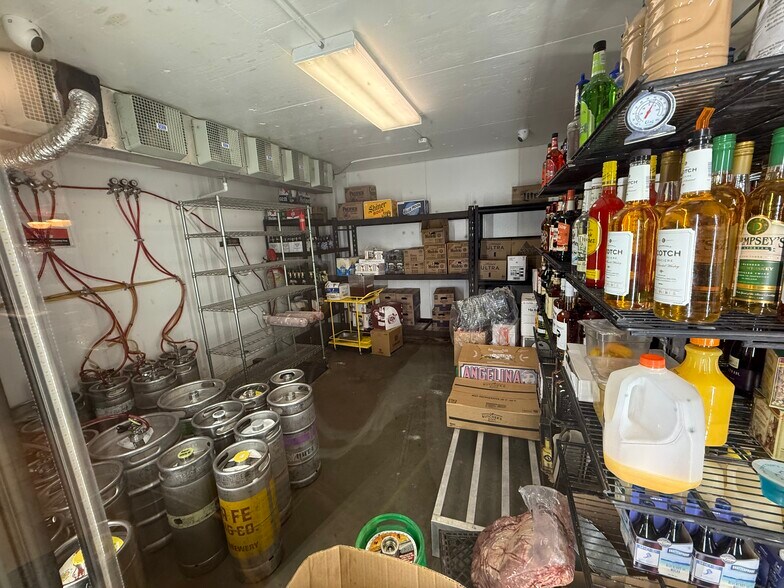 More Photos Of 109 E Corpening Ave, La Mesa Restaurant For Sale