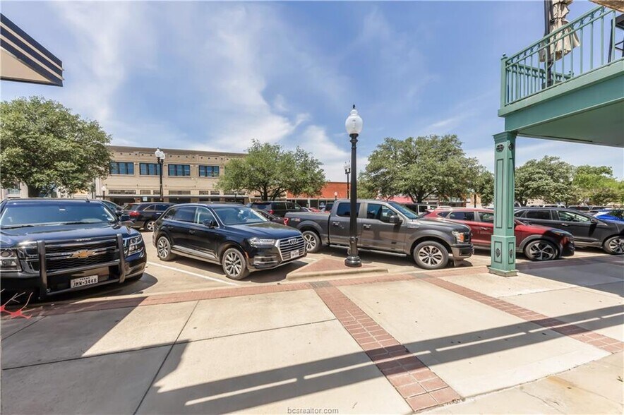 More Photos Of 209 North Main St, Bryan Land For Sale