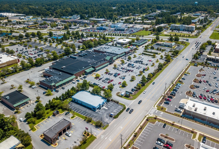 More Photos Of 2019 S Glenburnie Rd, New Bern Supermarket For Lease