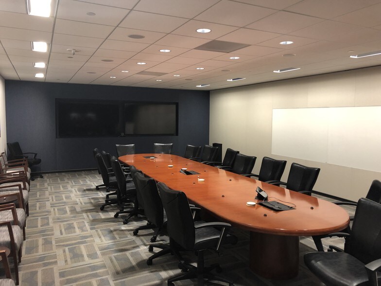 More Photos Of 15021 Katy Fwy, Houston Office For Lease