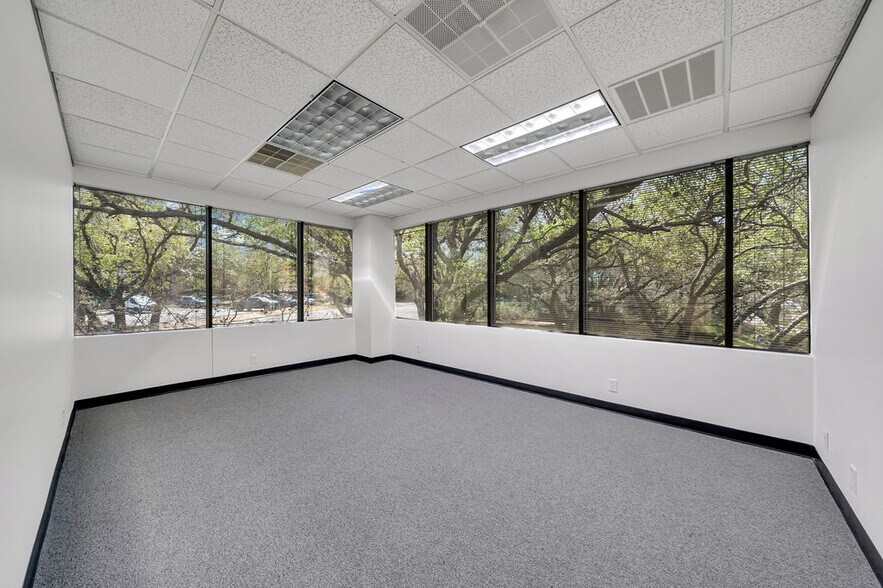 More Photos Of 4242 Medical Dr, San Antonio Medical For Sale