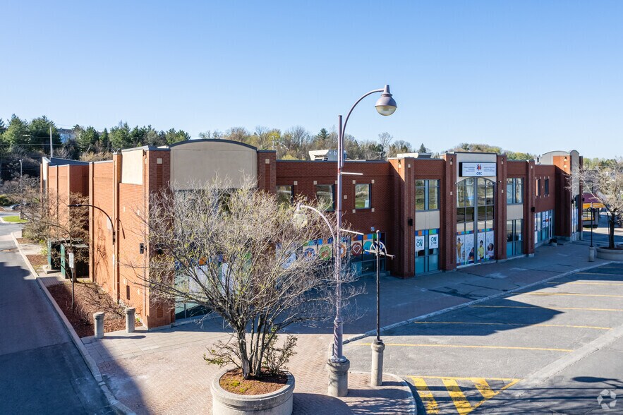 More Photos Of 250 Centrum Blvd, Ottawa Unknown For Lease