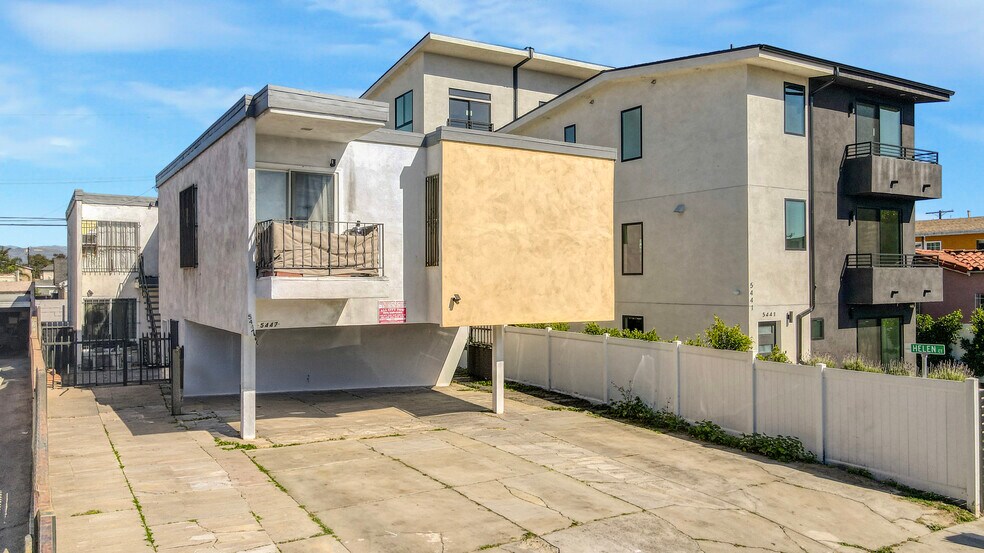 More Photos Of 5447 Blackwelder St, Los Angeles Apartments For Sale