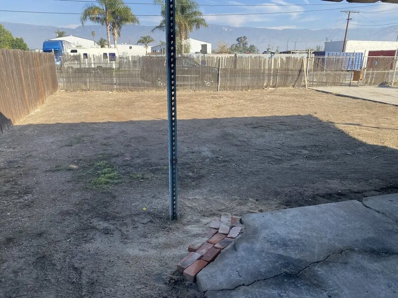 More Photos Of 24229 5th St, San Bernardino Distribution For Sale