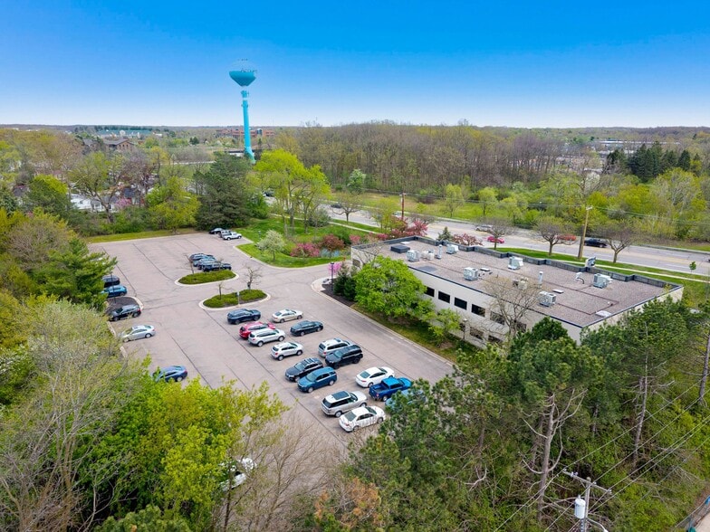 More Photos Of 3055 Plymouth Rd, Ann Arbor Office Residential For Lease
